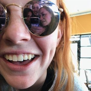 Meet your Posher, Jaquelin